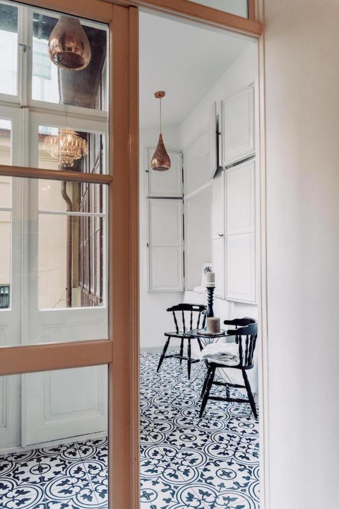 Wenceslas Square / Main Station - New Studio***** Praag Buitenkant foto