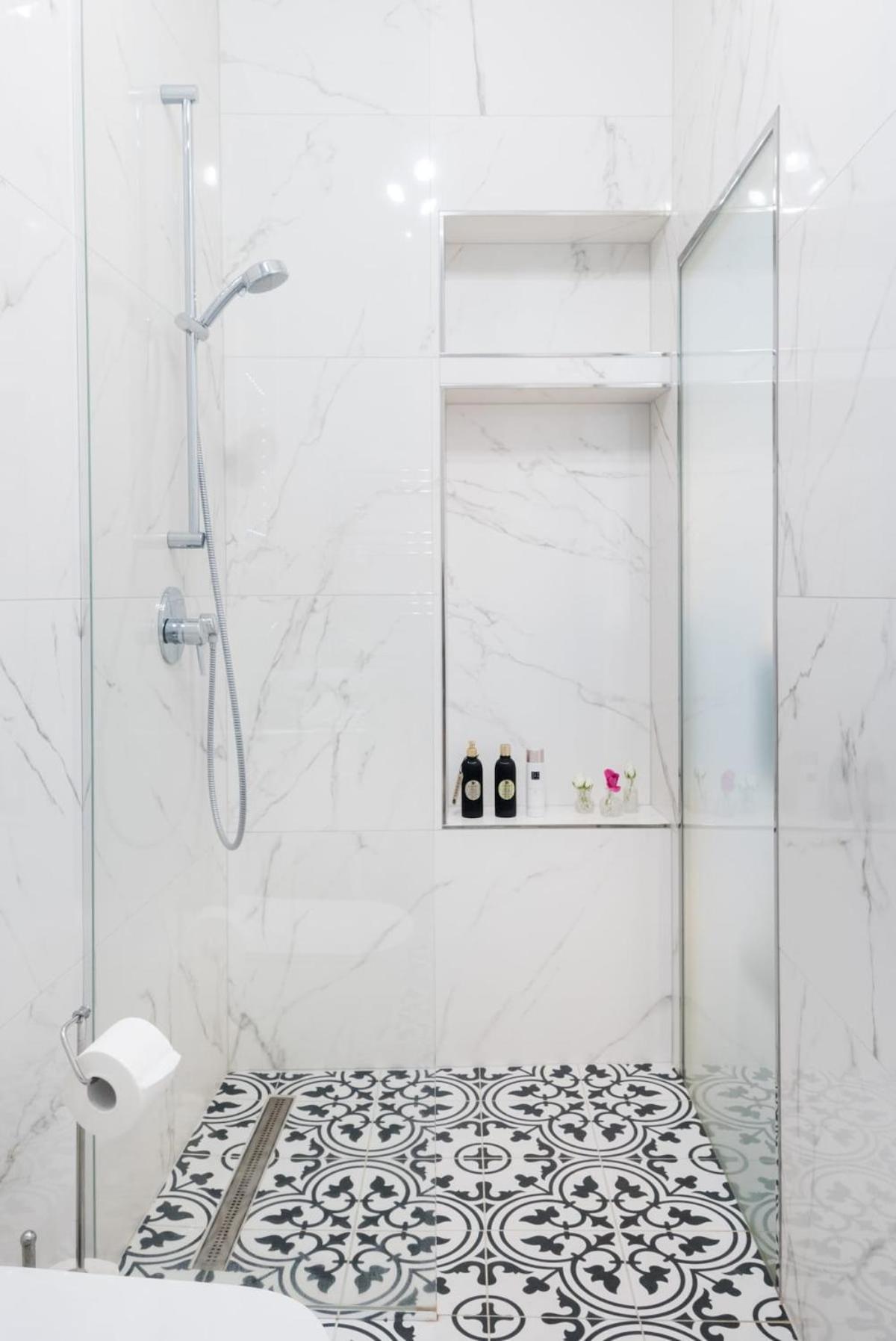 Wenceslas Square / Main Station - New Studio***** Praag Buitenkant foto